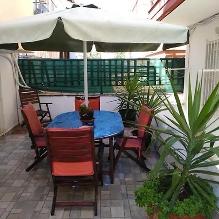 Blue Moon Apartment