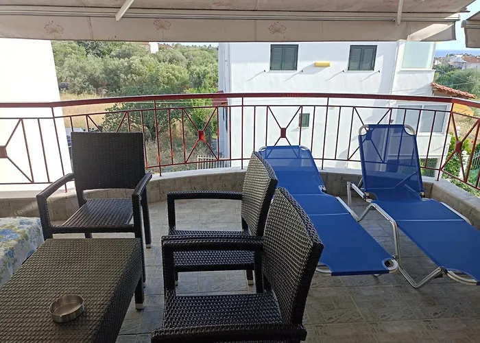 Blue Moon Nea Michaniona