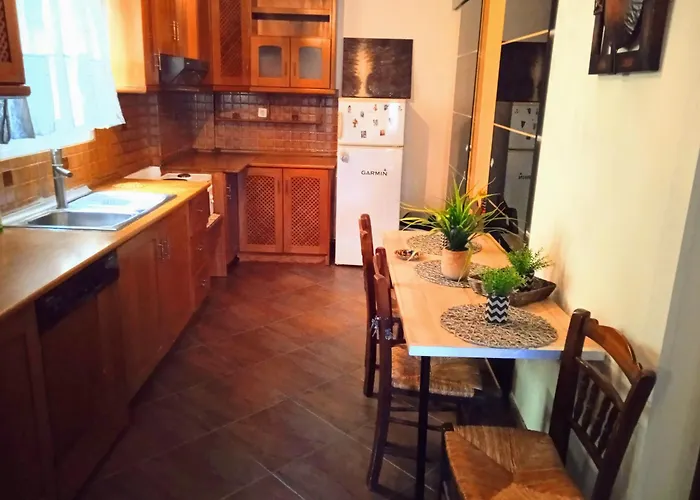 Blue Moon Nea Michaniona