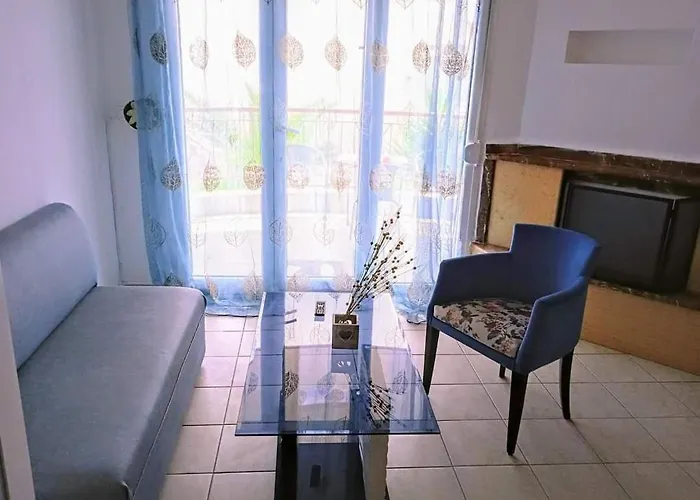 Apartman Blue Moon Néa Mihanióna