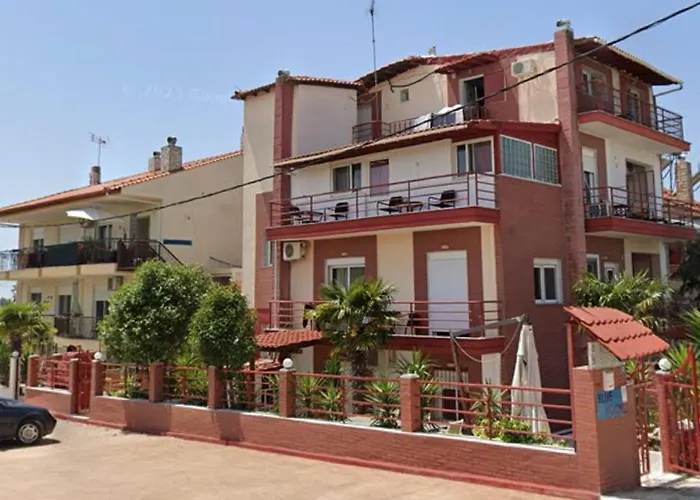 Blue Moon Nea Michaniona