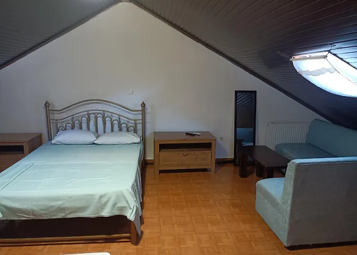 Blue Moon Nea Michaniona